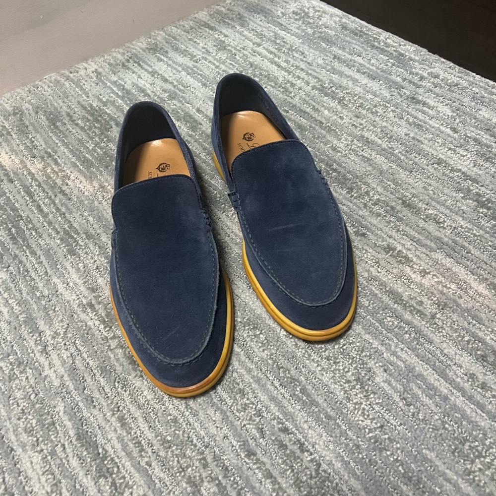 Loro Piana Mens Summer Walk US 9.5 EU
42.5 Blue Suede Low Top Slip On Loafers